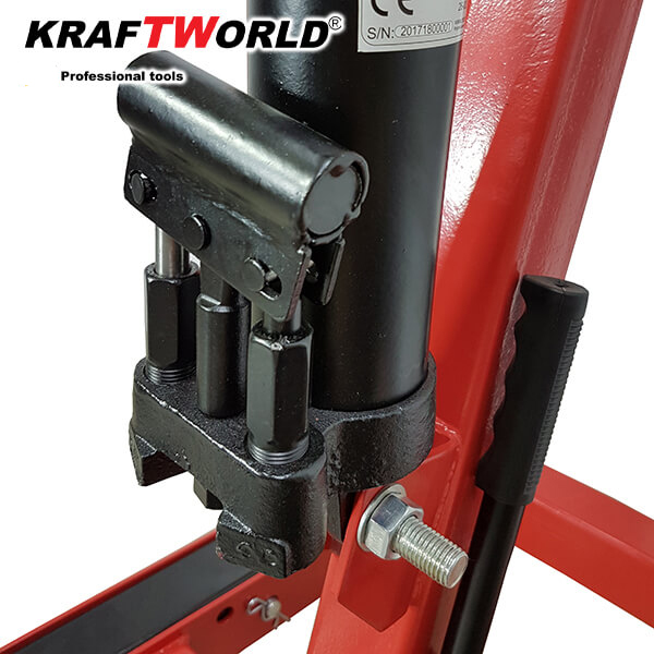 KraftWorld Кран за Двигатели – 2 Тона, Сгъваеми Крака и Регулируемо Рамо АВТО KraftWorld Кран за Двигатели – 2 Тона, Сгъваеми Крака и Регулируемо Рамо