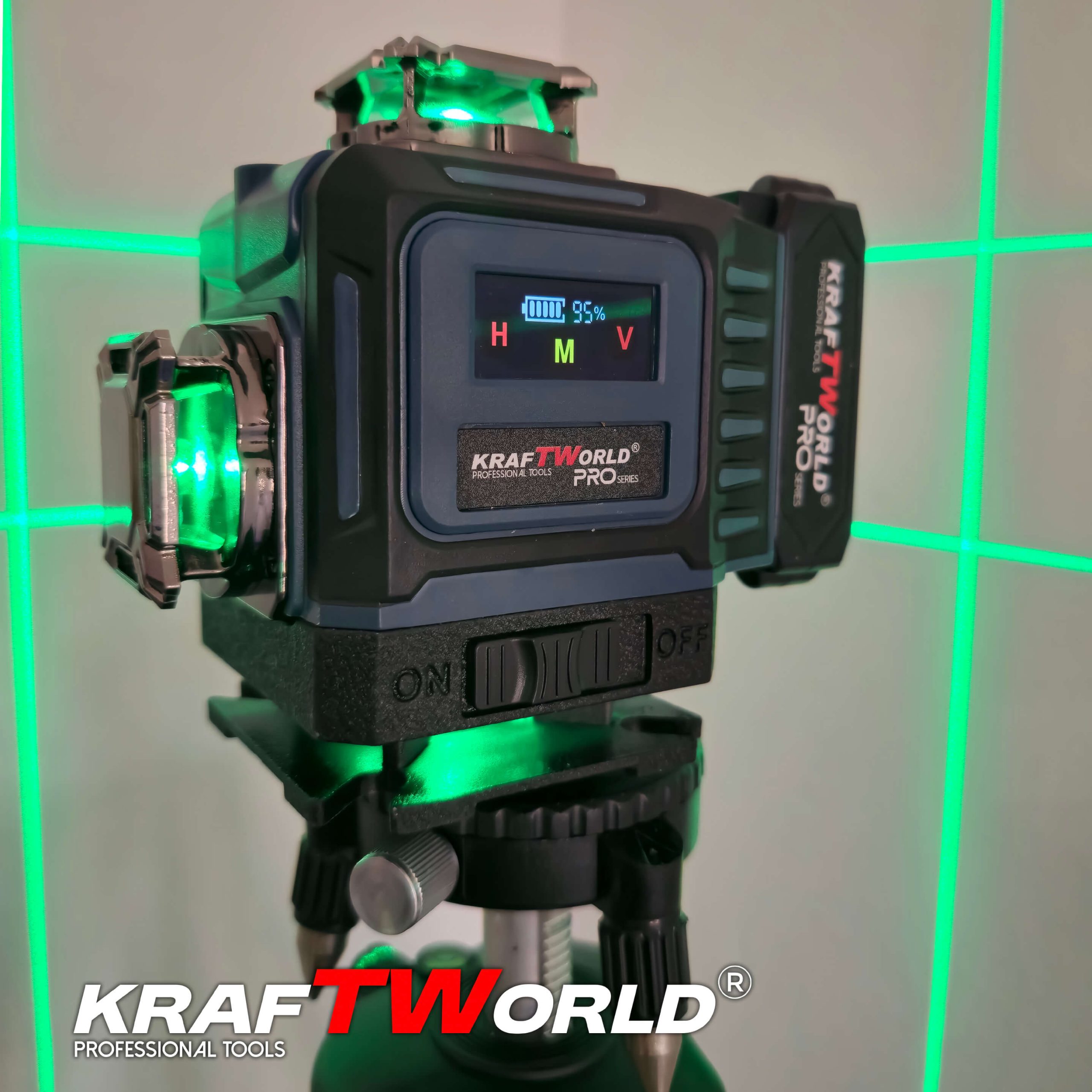 Лазерен Нивелир Kraftworld PRO 4×360° с Пълен Комплект Стойки и Тринога АКУМУЛАТОРНИ ИНСТРУМЕНТИ Лазерен Нивелир Kraftworld PRO 4×360° с Пълен Комплект Стойки и Тринога