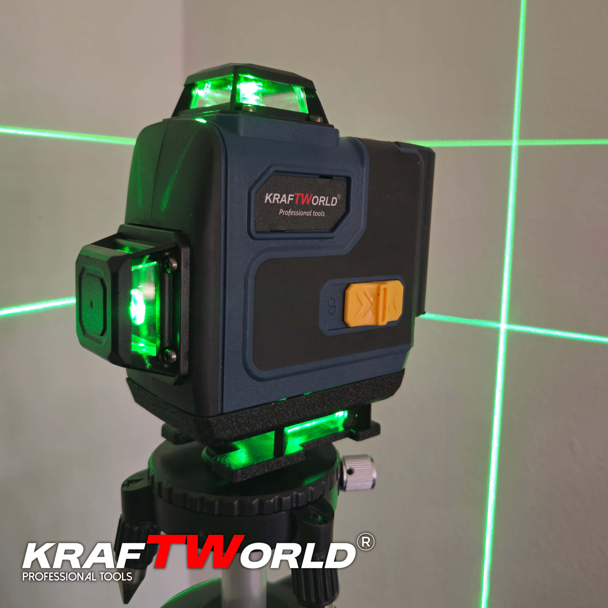 Лазерен нивелир Кraftworld 4×360° с тъчскрийн бутони, дистанционно и тринога в куфар АКУМУЛАТОРНИ ИНСТРУМЕНТИ Лазерен нивелир Кraftworld 4×360° с тъчскрийн бутони, дистанционно и тринога в куфар