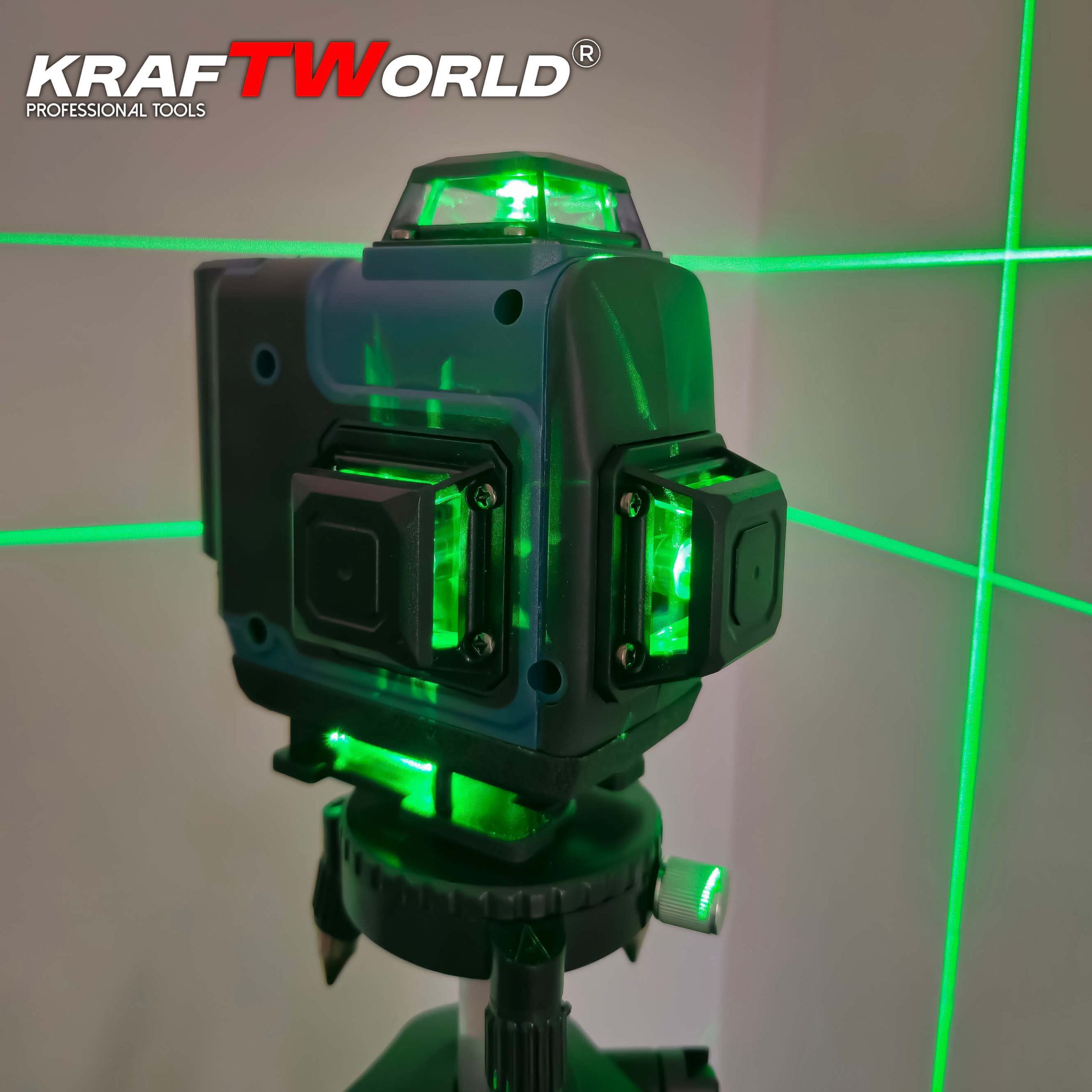 Лазерен нивелир Кraftworld 4×360° с тъчскрийн бутони, дистанционно и тринога в куфар АКУМУЛАТОРНИ ИНСТРУМЕНТИ Лазерен нивелир Кraftworld 4×360° с тъчскрийн бутони, дистанционно и тринога в куфар