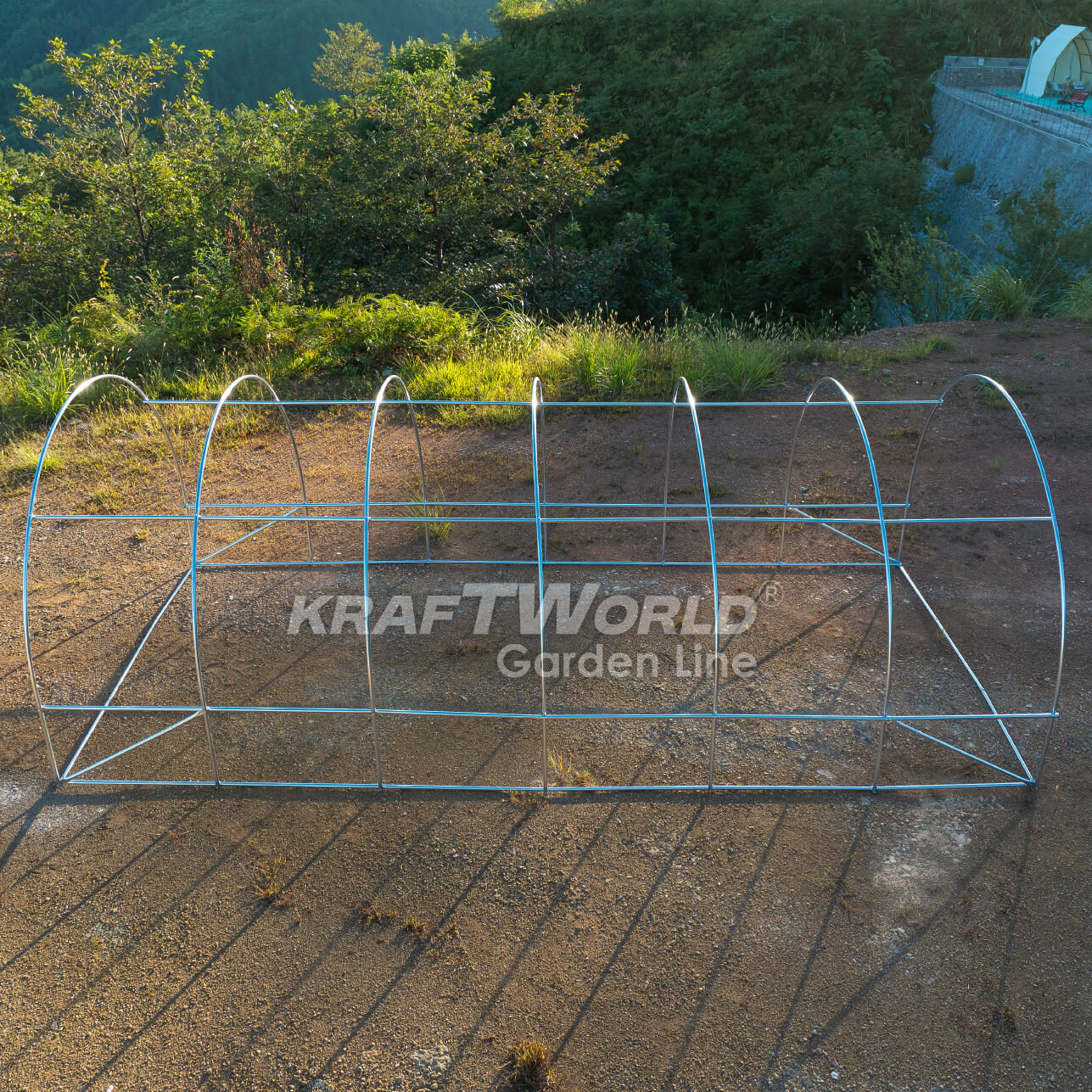 Резервно покривало за оранжерия 6×3×2 м – KraftWorld Garden Line, UV4 армирано покритие и 12 прозореца и 2 врати ДВОР И ГРАДИНА Резервно покривало за оранжерия 6×3×2 м – KraftWorld Garden Line, UV4 армирано покритие и 12 прозореца и 2 врати