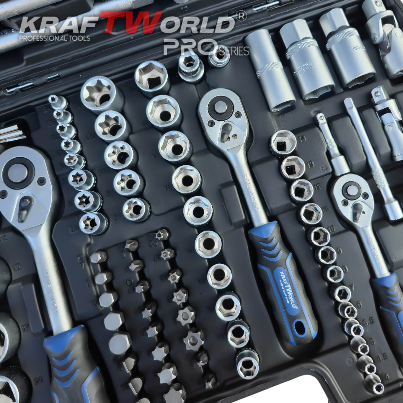 Професионално Гедоре 172 Части KraftWorld PRO Series от CR-V Стомана и 3 Размера Тресчотки 1/2″, 3/8″, 1/4″ АВТО Професионално Гедоре 172 Части KraftWorld PRO Series от CR-V Стомана и 3 Размера Тресчотки 1/2″, 3/8″, 1/4″