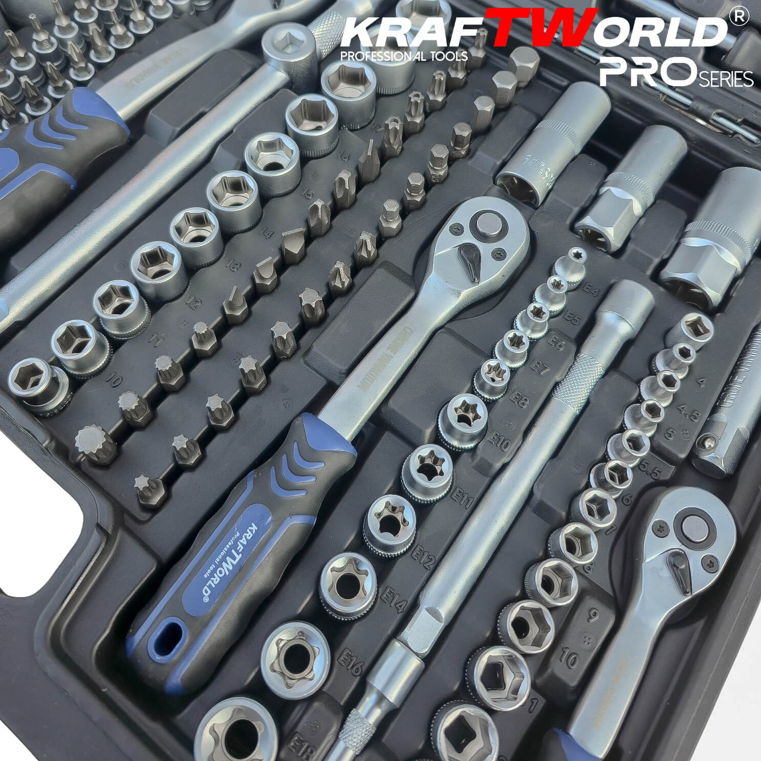 Професионално Гедоре 216 части KraftWorld PRO от CR-V Стомана с Инструменти и Тресчотни Звездогаечни Ключове 1/4″, 3/8″ и 1/2″ АВТО Професионално Гедоре 216 части KraftWorld PRO от CR-V Стомана с Инструменти и Тресчотни Звездогаечни Ключове 1/4″, 3/8″ и 1/2″