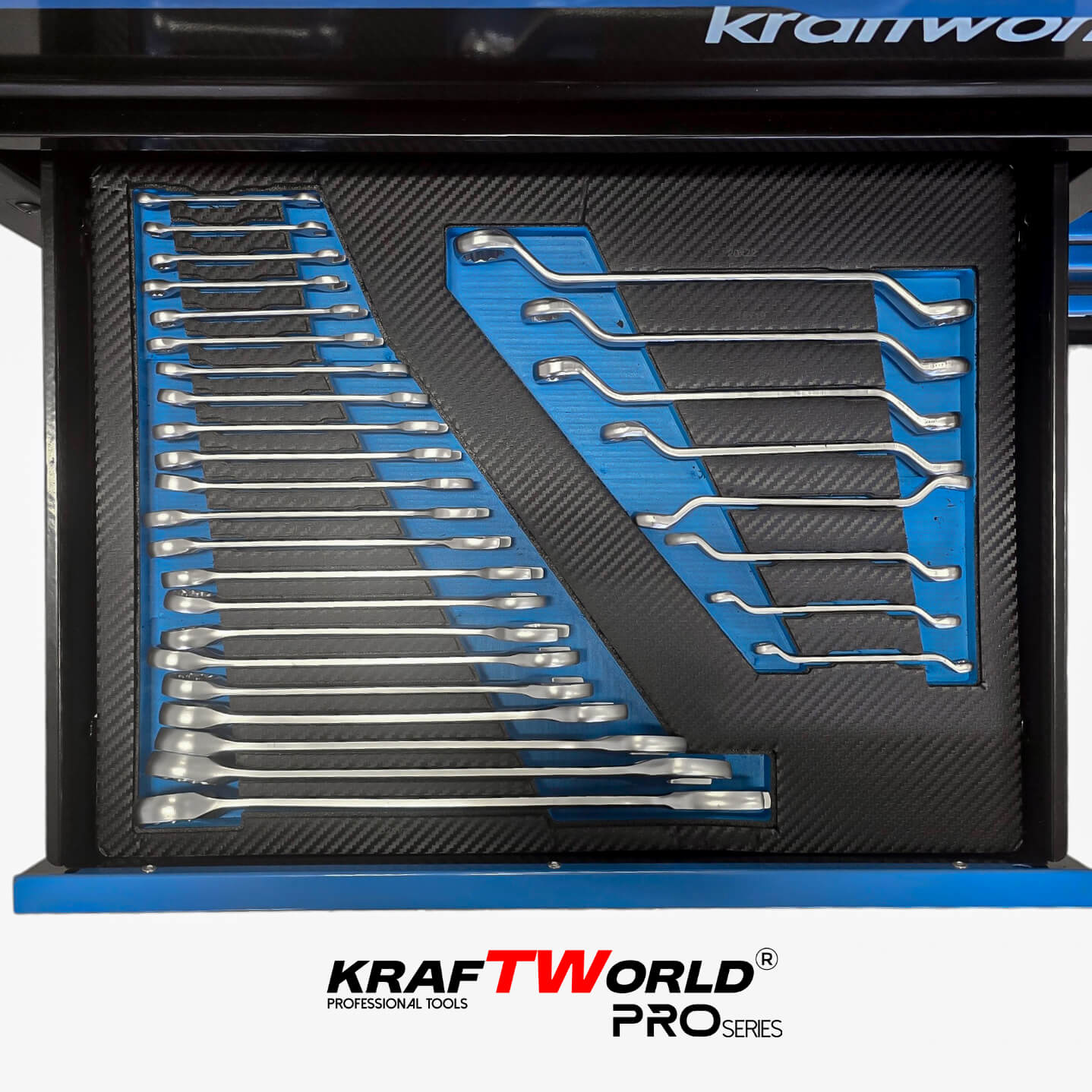 Професионален XXL шкаф с инструменти KraftWorld PRO Series – 12 чекмеджета, 501 части, Soft Close АВТО Професионален XXL шкаф с инструменти KraftWorld PRO Series – 12 чекмеджета, 501 части, Soft Close